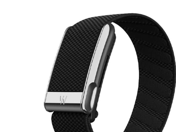 WHOOP Life 5.0 One Health and Fitness Tracker jet black, 12 month membership