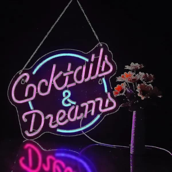 Neonskylt Cocktails and Dreams LED flexibel med dimmer 41x36cm transparent