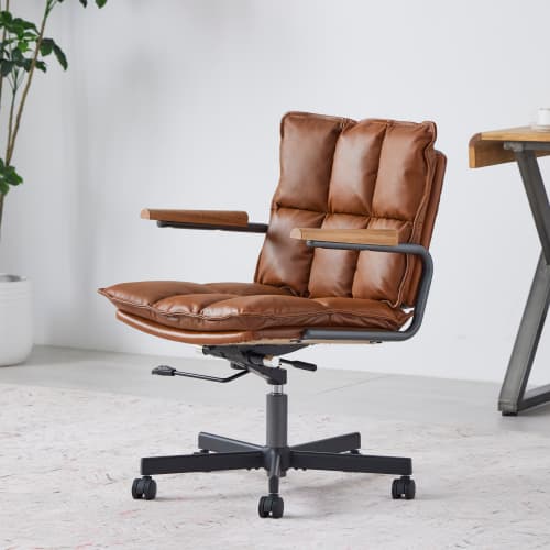 Kontorsstol i läder, ergonomisk med hjul & ekarmstöd, höj- & vridbar, för chefer