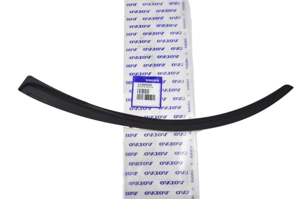 VOLVO XC60 II vänster bakre hjulhus tätning OE 31699960 32328154 32430801