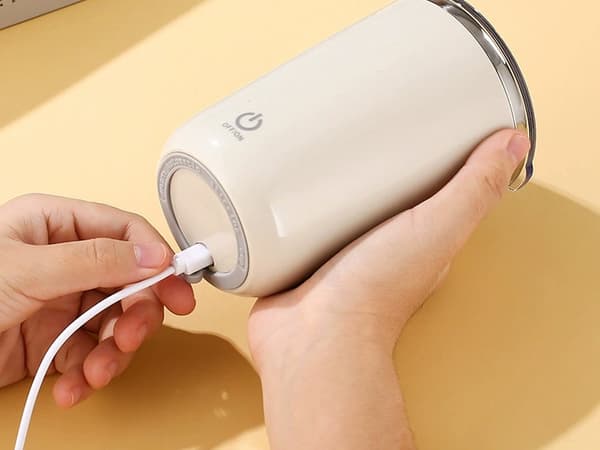 Selvrørende termokop 350 ml rustfrit stål IPX6 USB-C