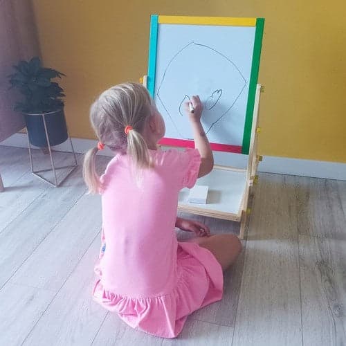 Dubbelsidig magnetisk barnritbräda med krita & whiteboard 65,5 cm