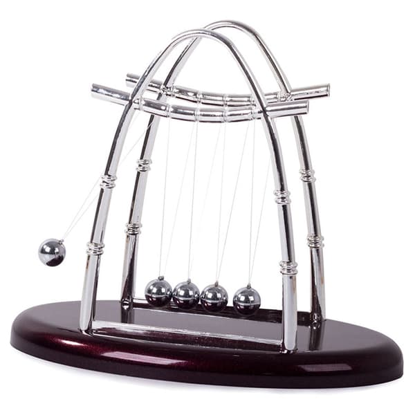 Newtons pendul med 5 kugler, skrivebordsmodel, 14 cm