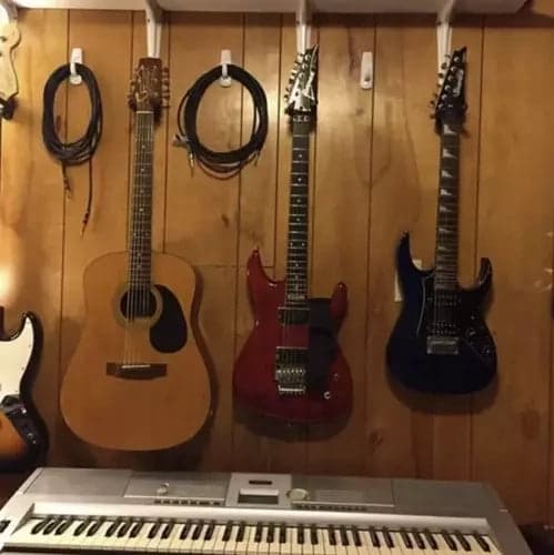 Guitarholder vægmontering justerbar sort, universel til guitar/bas