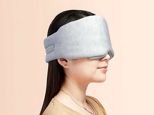 Sovemaske i polyester 70 x 10 cm sort/grå lysblokerende (tilfældig farve)