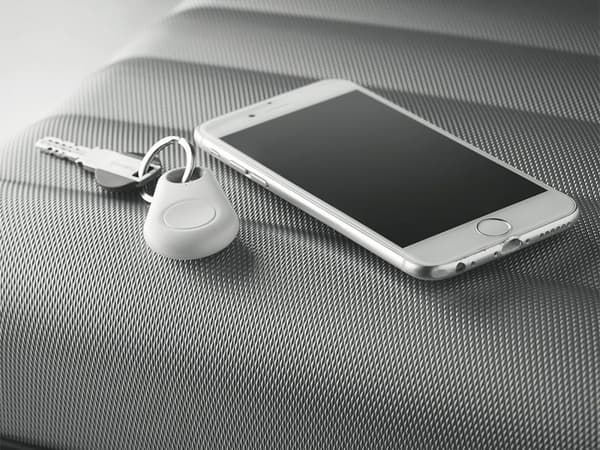 Bluetooth nyckelfinnare/nyckelring 25 m för iOS/Android, batteri ingår