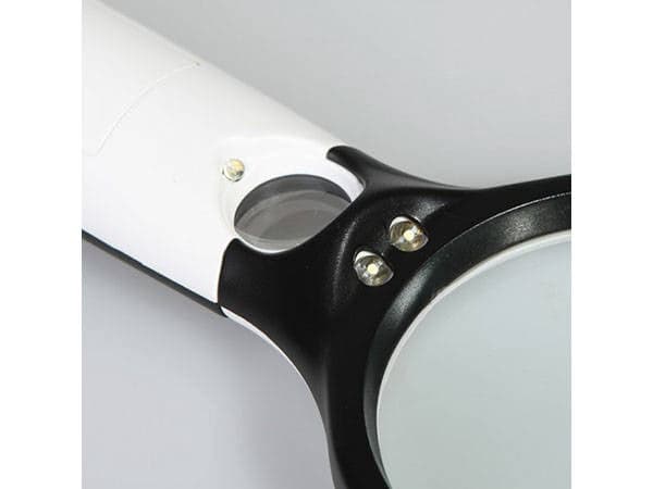 Handlupp med LED-belysning 3x förstoring 70/22 mm lins