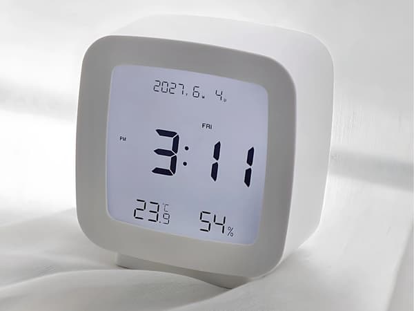 Digital väckarklocka LCD med datum temp luftfuktighet vit 8x8,5 cm