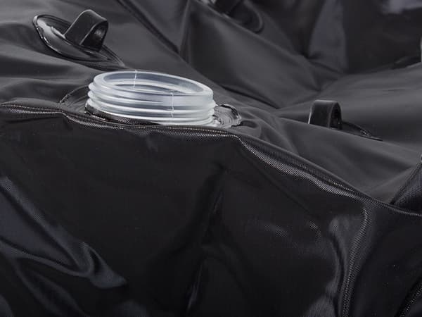 Solbruser 40 L sort brusepose med slange og brusehoved