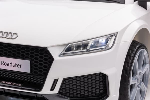 Batteridriven elbil för barn Audi TTRS vit