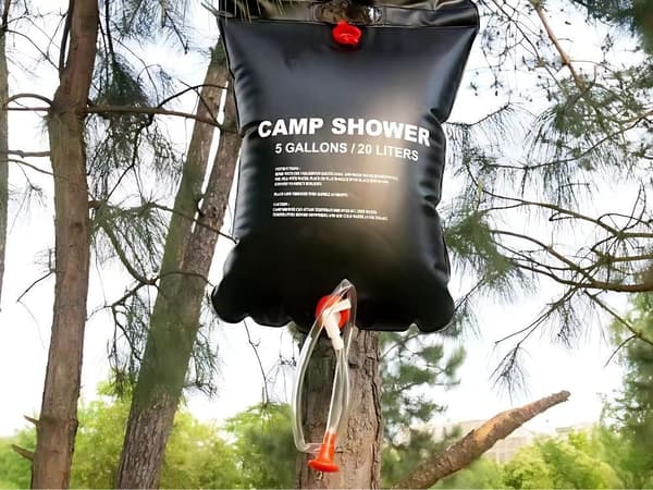Solbruser campingbruser 20 L PVC sort med termometer og slange