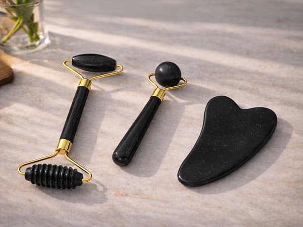 Ansigtsmassage-sæt jade 3-i-1 roller kuglemassager Gua Sha sort
