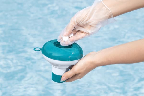 Flydende klor-/bromindispenser til pool med justerbar dosering 13 cm