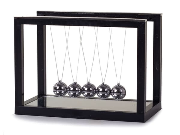 Newtons pendul 5 kugler med spejlbase 15 cm