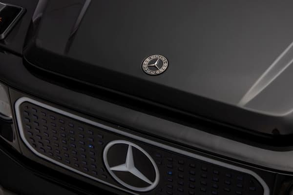 Batteribil til børn Mercedes EQG J2088 sort