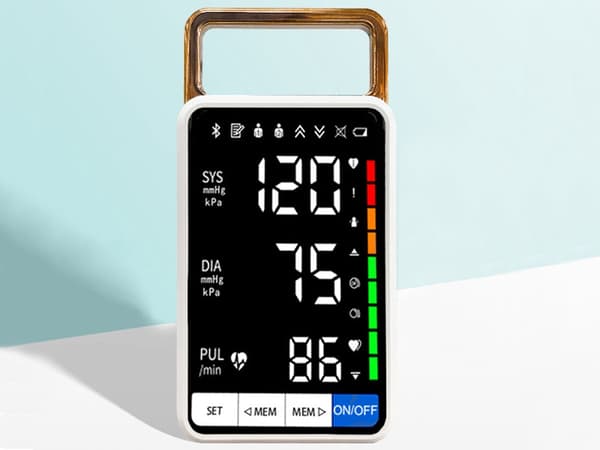 Blodtryksmåler til overarm genopladelig LCD stemmeguide 22–32 cm