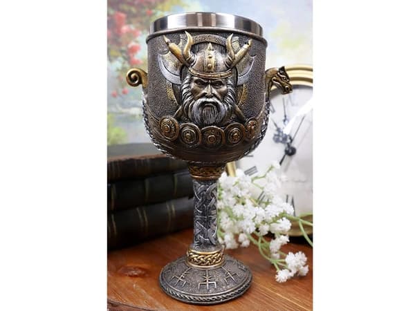 Vikingekop polyresin med inderside i rustfrit stål 160 ml sort
