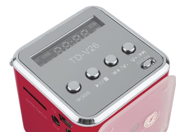 Langaton kaiutin FM-radiolla Bluetooth 5.0 LED 3 W punainen