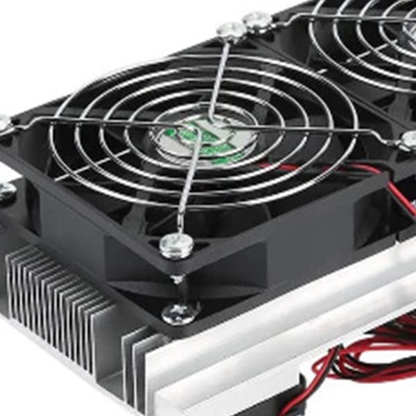 Dobbeltkerne kølesystemssæt 12V halvleder kølermodul til mini klimaanlæg