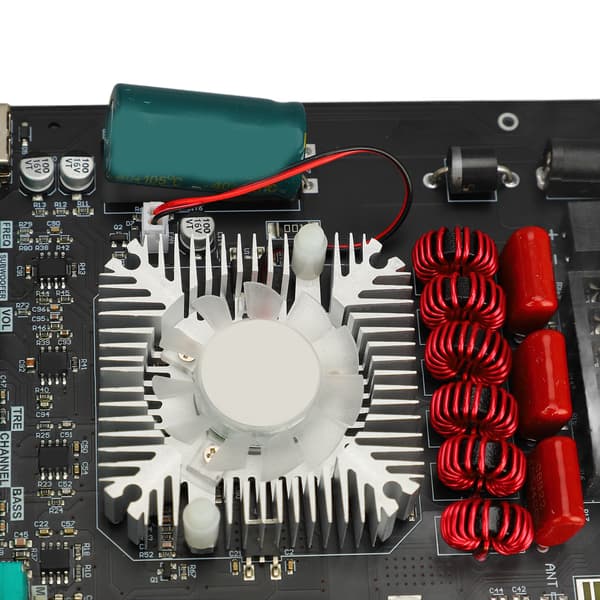 Effektförstärkarkort Bluetooth Digital 2.1-kanals Subwoofermodul för TDA7498E Chip ZK HT21