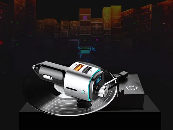 FM-lähetin - 2 × USB-lataus + lataus