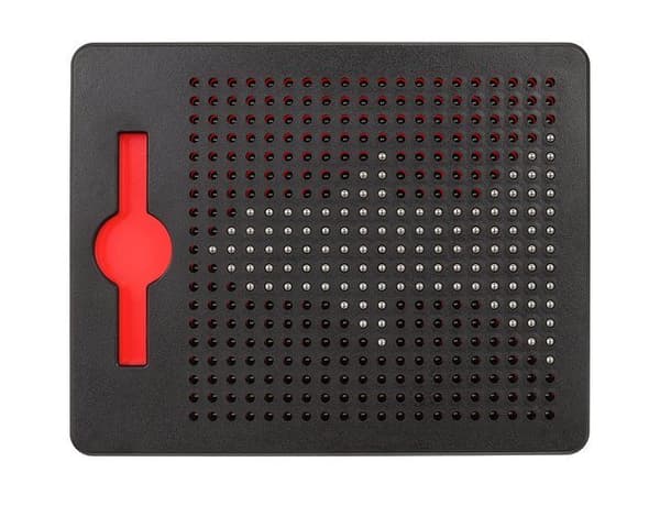 Tavla + magnetiska bollar + penna med magnet