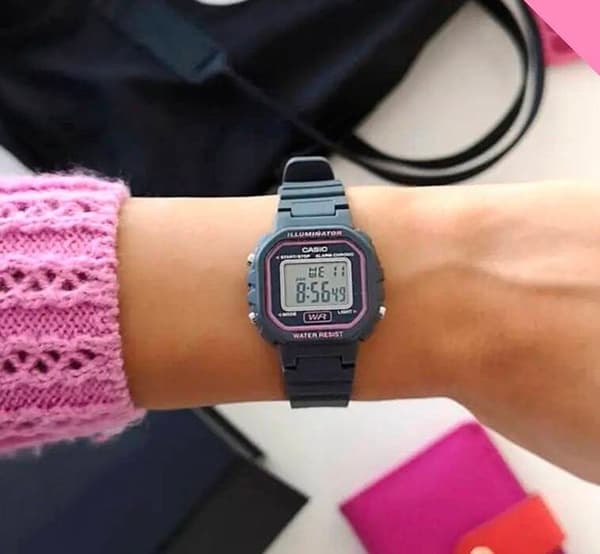Lasten kello CASIO LA-20WH-8ADF + laatikko