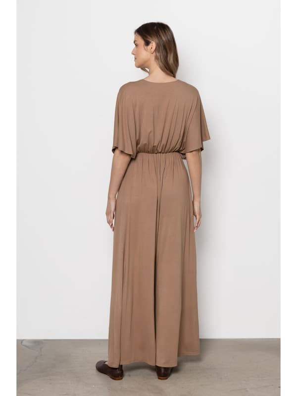Beige jumpsuit med vida ben M
