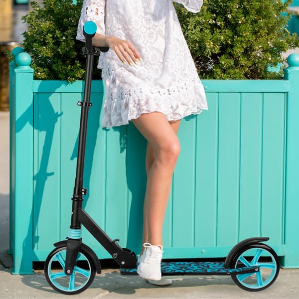 Sort og blå foldbar scooter med støddæmper