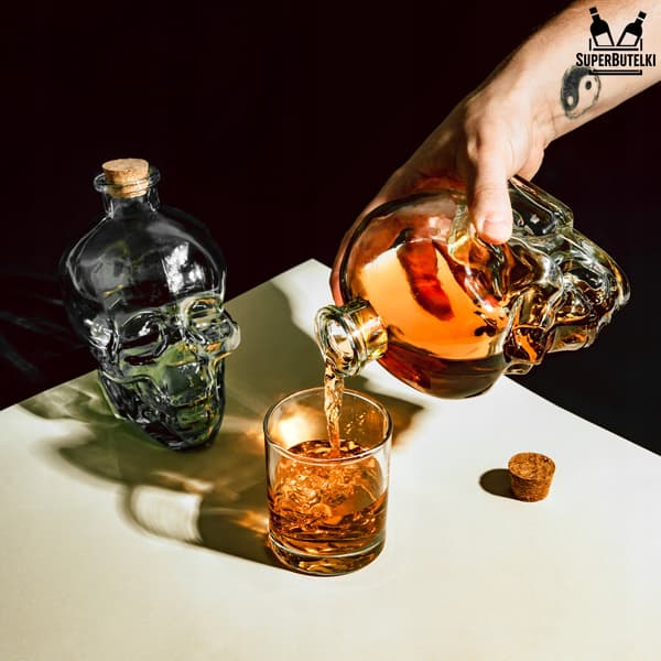Glaskanna - dödskalle 750 ml