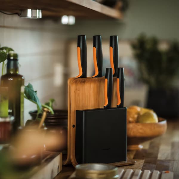 Fiskars Functional Form knivset i ett block om 5 delar