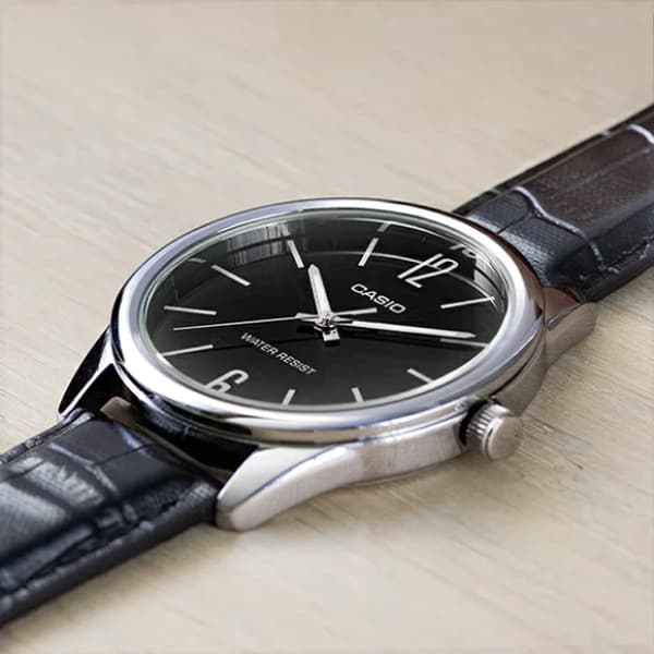 Herrklocka CASIO MTP-V005L-1BUDF (zd066e) med låda