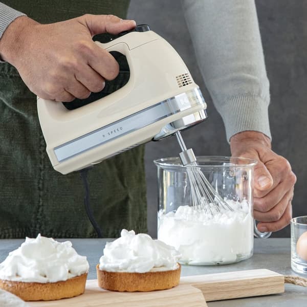 5KHM9212 KitchenAid håndmixer med 9 hastigheder Farve: Creme Glans