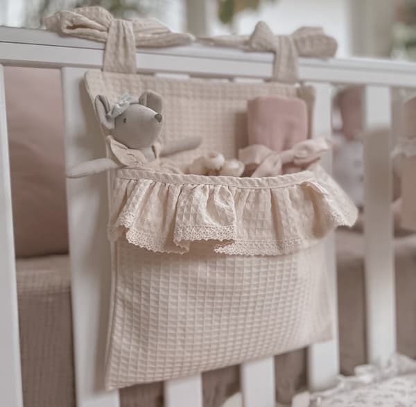 Lovely Line Tremmeseng Organizer med Blondeflæser - Lys Beige