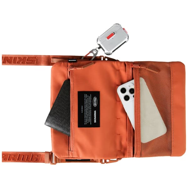 Skinarma Juno Orange Axelväska