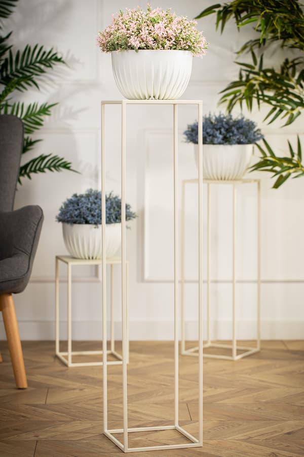 Kermanvärinen seisova kukkateline 100 cm