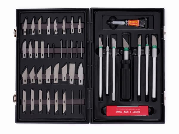 Sæt med modellerknive 56 dele KD10595