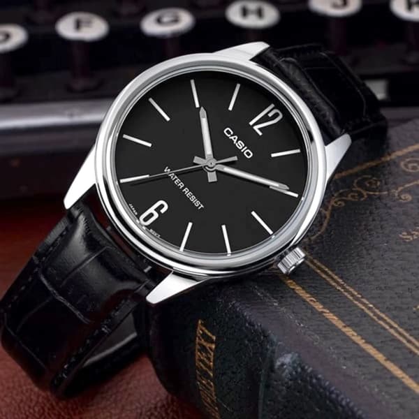 Herrklocka CASIO MTP-V005L-1BUDF (zd066e) med låda