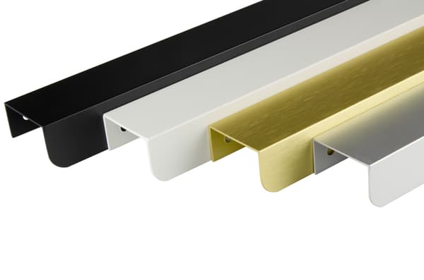 UA07 kantmøbelgreb, sort MAT, afrundet, 212 mm, til 480/500 skab