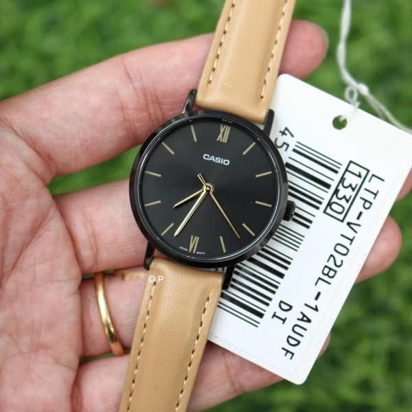 Damklocka CASIO LTP-VT02BL-1A Klassisk med låda
