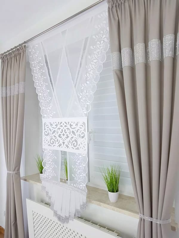 Fönsterpanel med broderi 180 cm