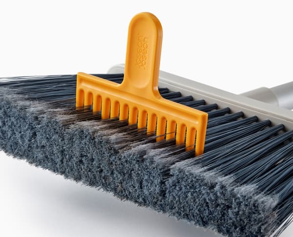 CleanTech kost med bøjle / Joseph Joseph