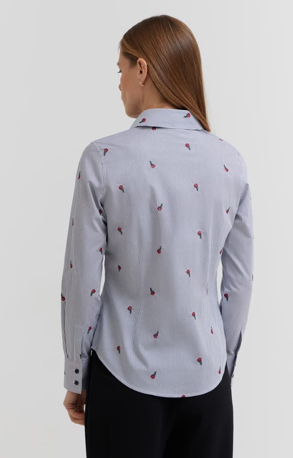 Broderad skjorta 34