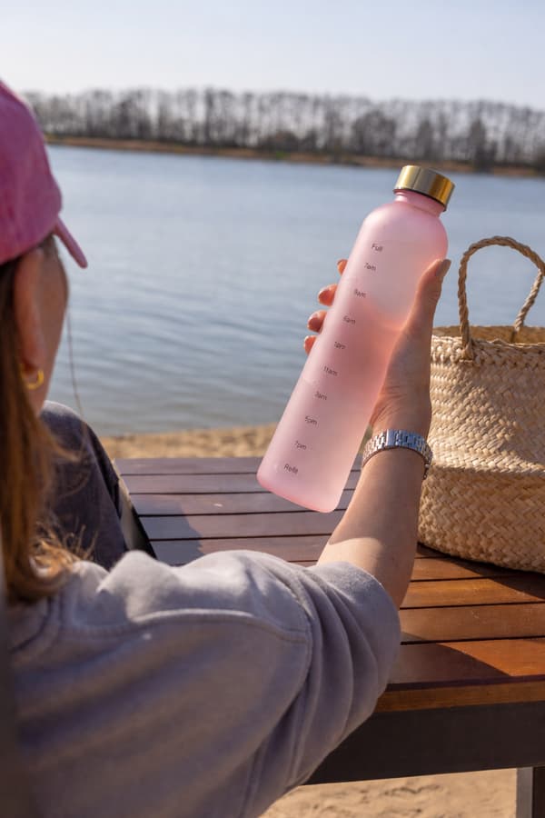 HELMI PLASTFLASKA 1L ROSA