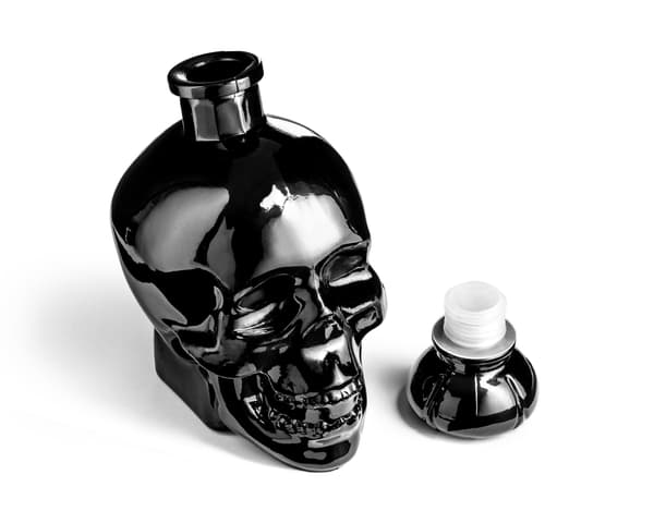 BLACK SKULL karaff 750 ml