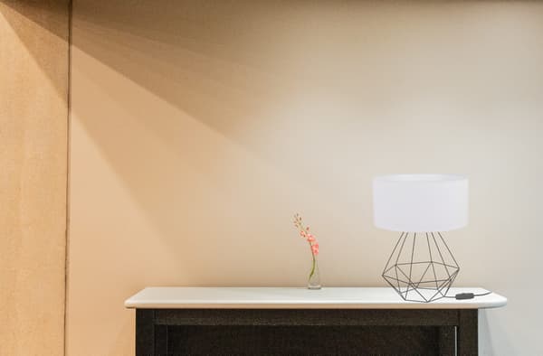 Tornado ADB-lampa vit