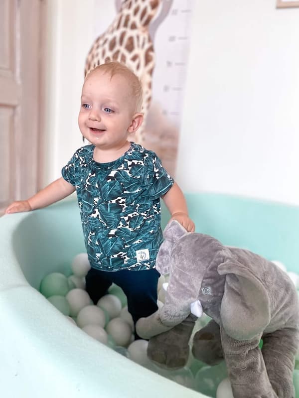 Tør pool 90x90x40cm mintgrøn med 400 bolde: lyserød, perlemor, transparent, lyng