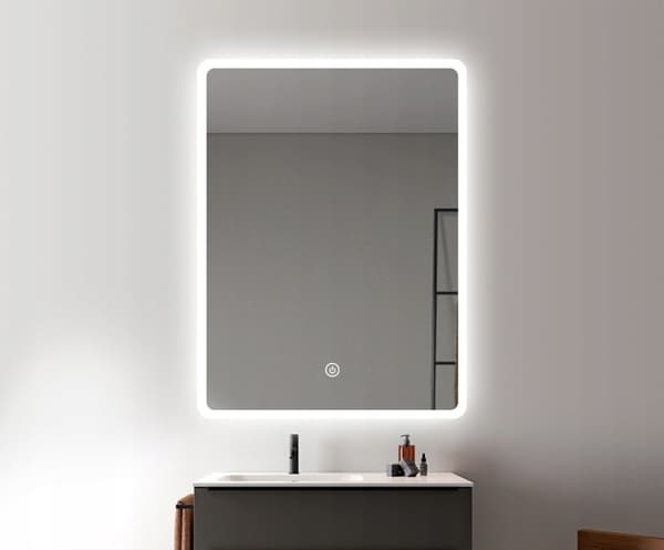 LAGO REKTANGULÄR BADRUMSPEGEL 80X60 CM LED-BELYSNING, VÄRMEMATT