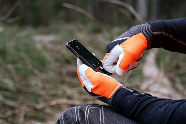 Husqvarna handsker, Functional med antisnitbeskyttelse 9