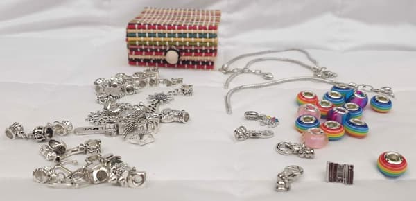 DIY perlesæt til armbåndsfremstilling